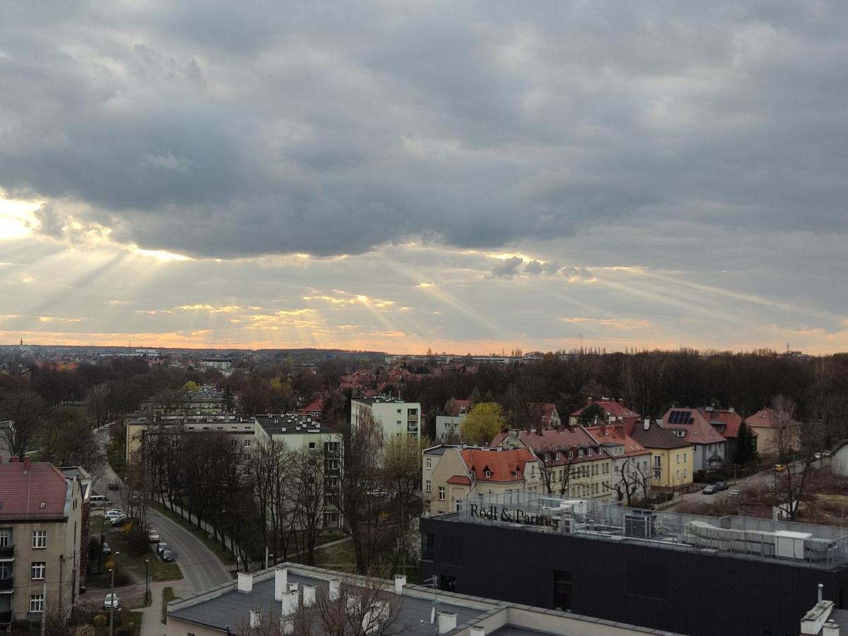Apartament Z Widokiem Na Miasto Гливице Экстерьер фото